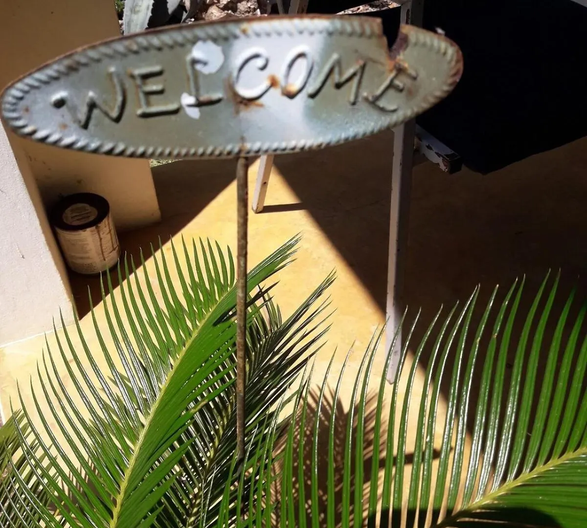 Casa Vien -Serene 2-Bedroom Eco Cottage With Private Beach Access Oracabessa